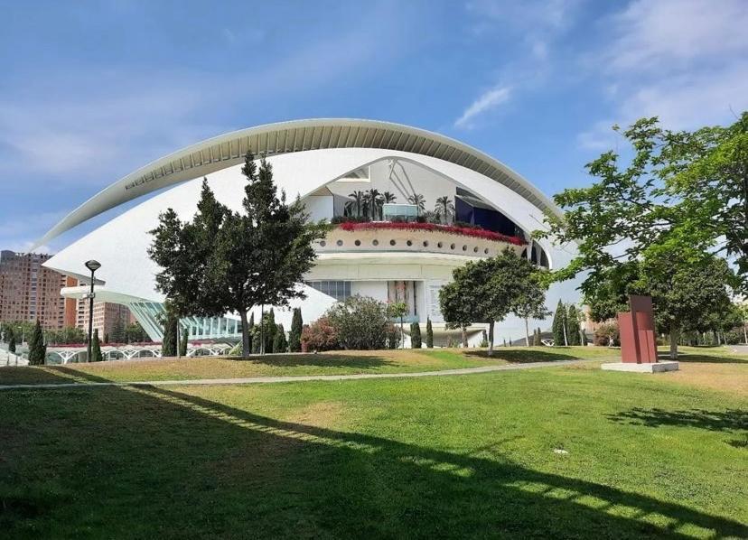Apartamentos Ciudad De Las Artes Y Las Ciencias Valencia Eksteriør billede